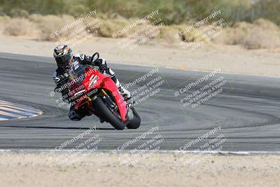 media/Nov-16-2025-Race Pace (Sun) [[8c5fa54630]]/Non Verified Riders (1st 20 Minutes)/2-Turn 10 (1010am)/